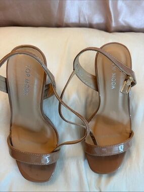 TOP Moda Patent Block Heel Sandals in Nude Tan